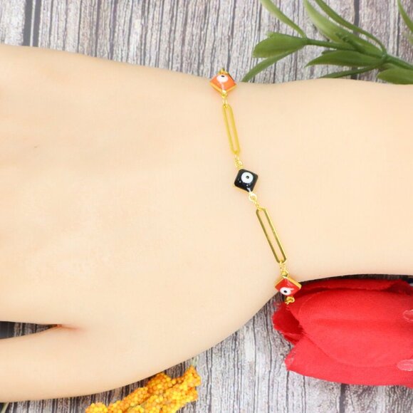 "Trendy Handmade Bracelet – A Stylish Gift for Women & Girls, MAR091461 - Picture 9 of 10